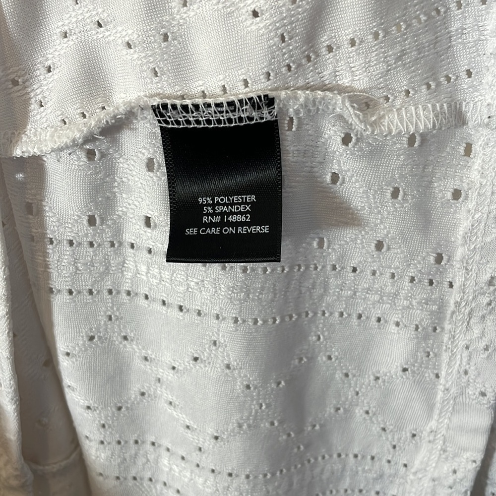Torrid 5 TORRID WHITE EYELET FIT & FLARE MIDI TOP - Picture 9 of 9